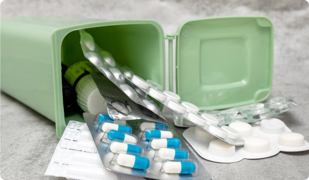 découvrez comment limiter le gaspillage de médicaments, ses causes, ses conséquences sur la santé et l’environnement, et les bonnes pratiques à adopter pour éviter ce fléau.