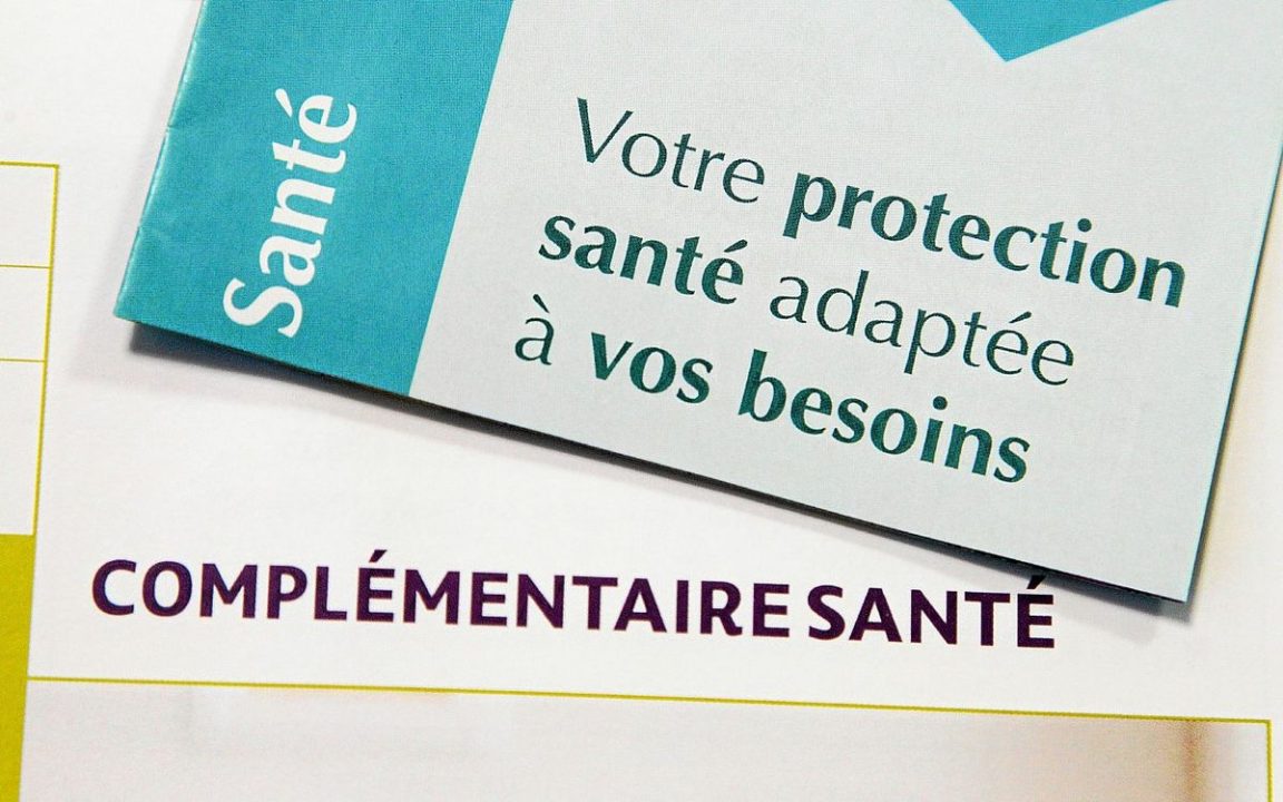 découvrez pourquoi la hausse des taxes sur les mutuelles se poursuit malgré leur interdiction, et quelles sont les conséquences pour les assurés.