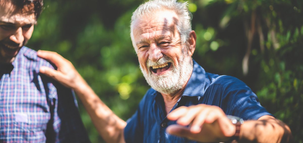 découvrez les 4 pièges à éviter en 2026 pour bien choisir votre mutuelle seniors et protéger votre santé sereinement.