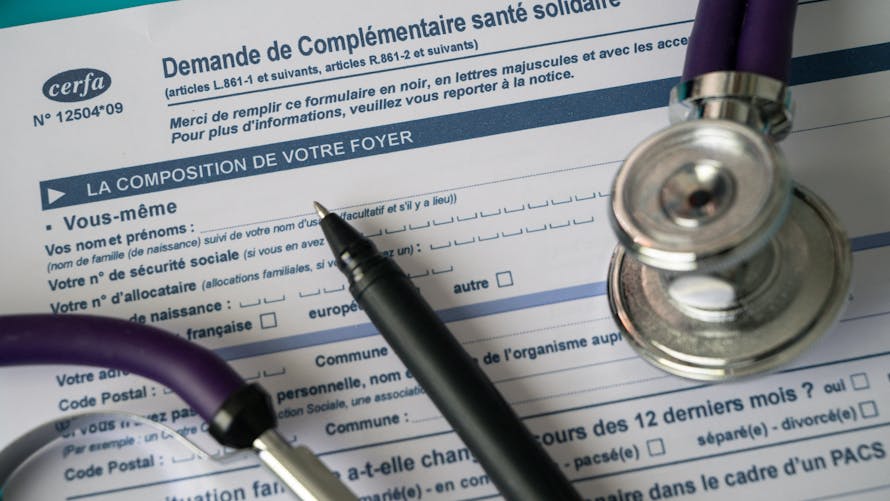 découvrez pourquoi l'adoption de la complémentaire santé solidaire reste faible en eure-et-loir et les enjeux pour améliorer l'accès aux soins pour tous.
